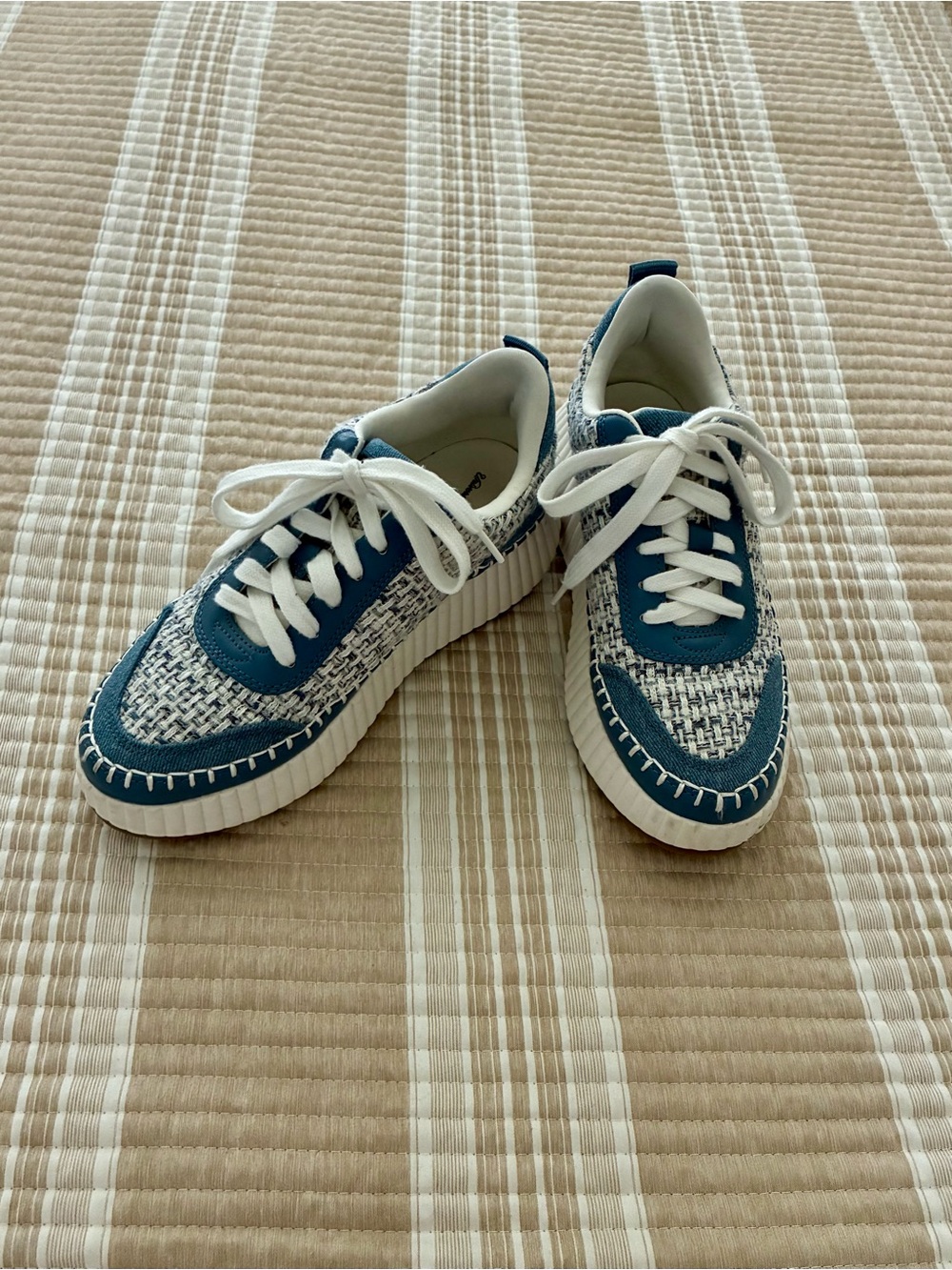 UNIVERSAL THREAD platform sneakers NEW 6
